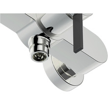 Detailaufnahme einer Armatur mit Auslauf und Hebel