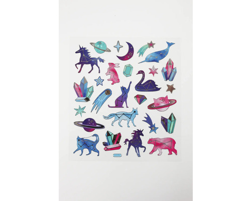 Aufkleberbogen mit Sternbildmotiven wie Einhorn, Katze, Bär, Schwan, Wolf, Mond, Stern, Planet, Komet und Kristall