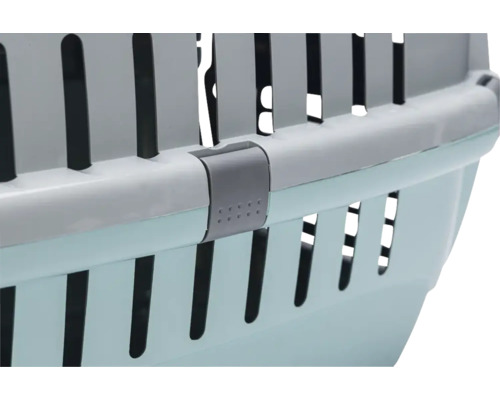 Detail einer Transportbox für Haustiere mit Verschluss