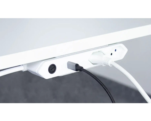 Unterputz-Steckdosenleiste mit Stromkabel und USB-Kabel