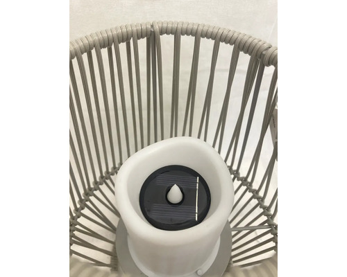 Dekorative Solarleuchte mit Kerzenform und Korb
