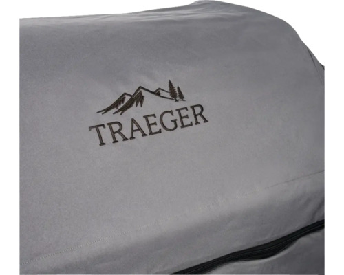 Traeger Logo auf einer Grillabdeckung