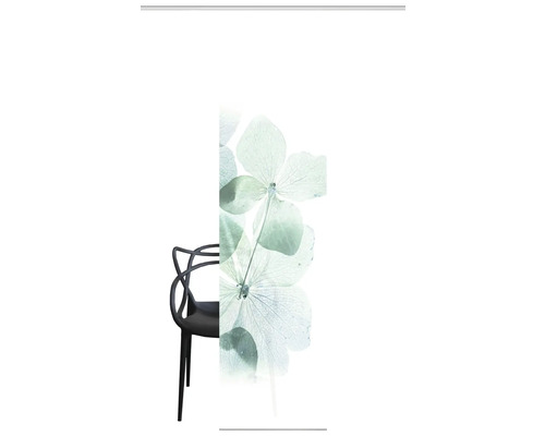 Chaise noire devant un motif floral