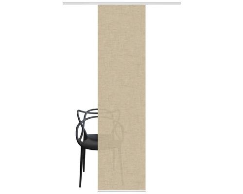 Schiebevorhang mit Textiloptik und schwarzem Stuhl