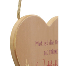 Herzförmiges Holzschild mit Aufschrift und Kordelaufhängung