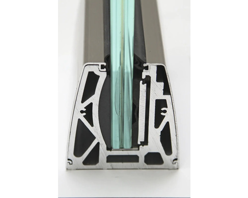 Querschnitt eines Fensterprofils mit Glas