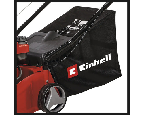 Logo Einhell sur un sac de ramassage d''herbe de tondeuse à gazon