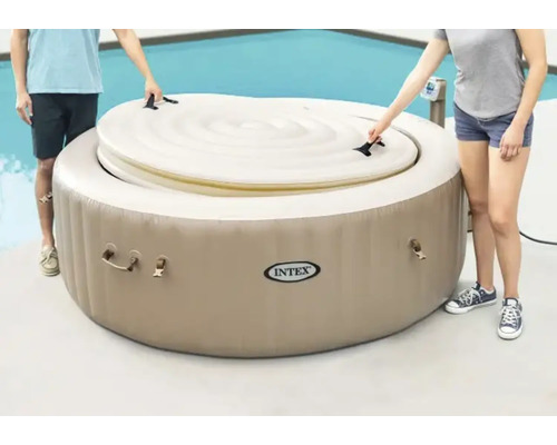Jacuzzi gonflable Intex avec couvercle et deux personnes.
