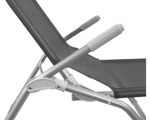 Vue détaillée d''une chaise de jardin avec cadre en aluminium et revêtement textile