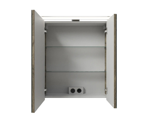 Armoire de toilette ouverte avec deux étagères en verre et prise électrique