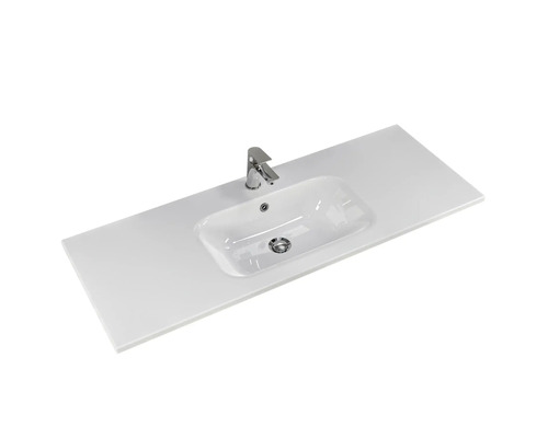 Plan de toilette avec lavabo intégré et robinetterie