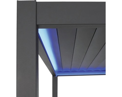 Vue détaillée d''un toit de terrasse gris avec éclairage intégré