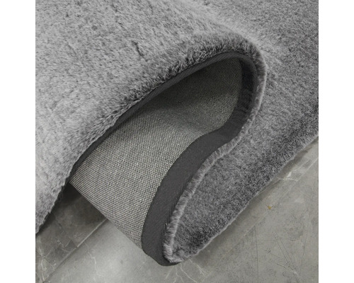 Vue détaillée d''un tapis gris à poils