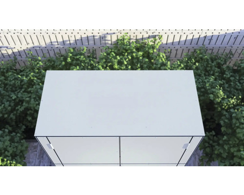 Vue de dessus d''une cabane de jardin avec un environnement verdoyant