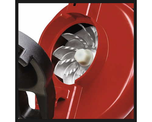 Gros plan d''un aspirateur à feuilles avec des pales de rotor