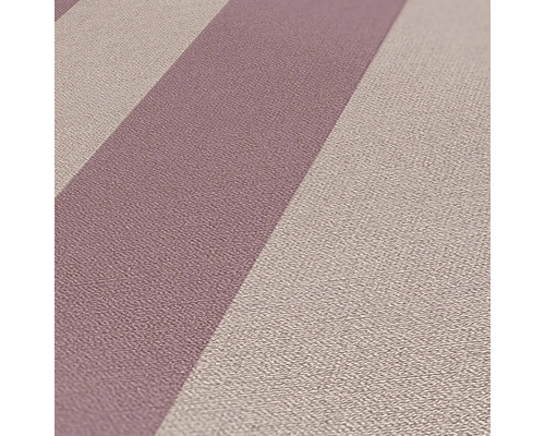 Tapete mit Streifenmuster