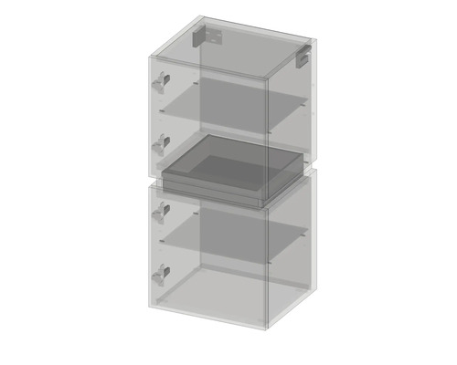 Zwei transparente modulare Regaleinheiten mit Regalböden