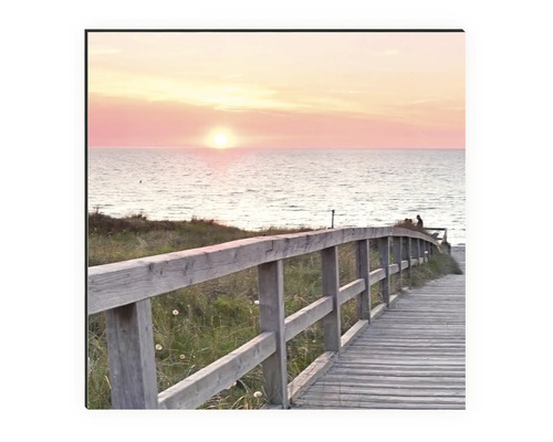 Peinture représentant une jetée au bord de la mer au lever du soleil