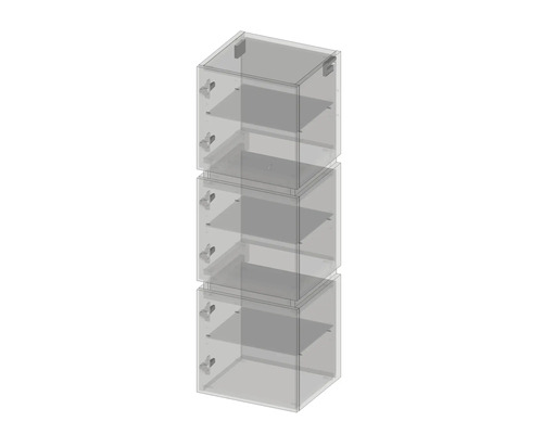 Trois étagères empilées les unes sur les autres avec des compartiments
