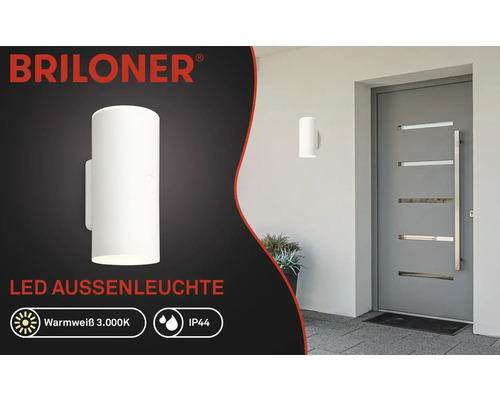 Briloner LED Aussenleuchte an einer Hauswand mit Schutzart IP44