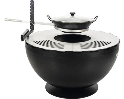 Feuerstelle mit Schwenkarm und Kochtopf