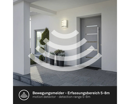 Hausfassade mit Bewegungsmelder-Aussenleuchte