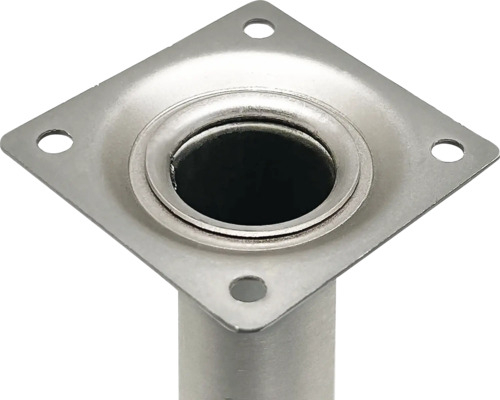 Möbelfuss aus Metall mit quadratischer Montageplatte