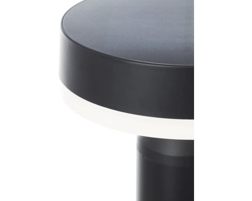 Vue détaillée d''un luminaire extérieur rond