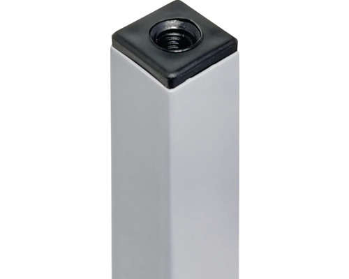 Detailansicht eines Möbelfußes mit Gewindeeinsatz