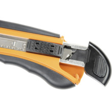 Cutter avec lame rétractable