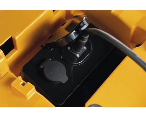 Gros plan d''une station de charge avec port USB