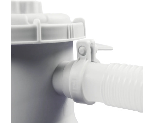 Gros plan d''un filtre de piscine avec raccord de tuyau.