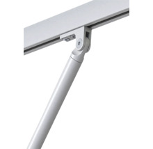 Vue détaillée d''un store banne à bras articulé avec rail de fixation