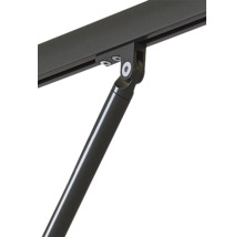 Gros plan d''une articulation avec des vis