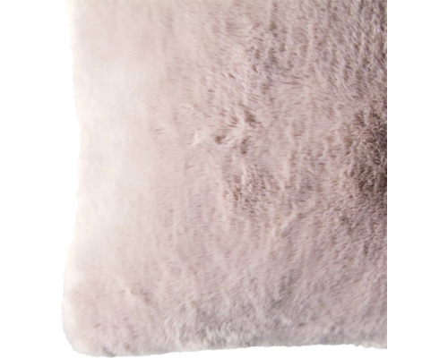 Coussin décoratif aspect fourrure