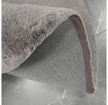 Vue détaillée d''un tapis avec velours et envers tissé