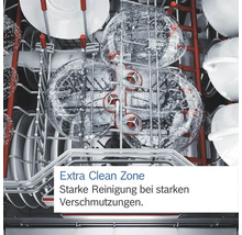 Geschirrspüler Innenraum mit Geschirr und Extra Clean Zone für starke Reinigung