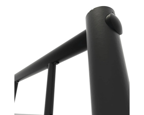 Detailansicht eines Metallrahmens für den Innenbereich