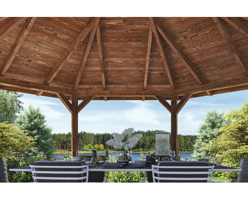 Holzpavillon mit Tisch und Stühlen im Garten