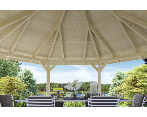 Holzpavillon mit Esstisch und Stühlen im Garten