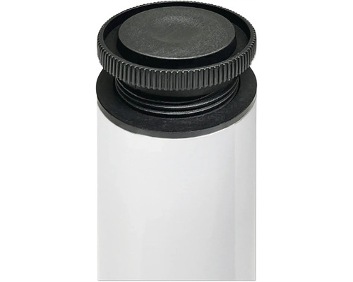 Gros plan d''un robinet de radiateur avec tête thermostatique