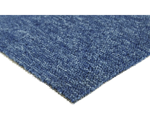 Nahaufnahme eines blauen Teppichs