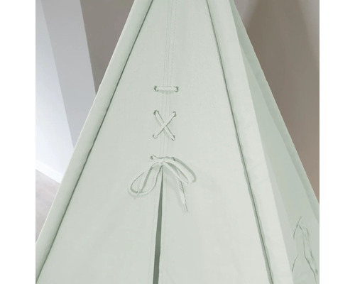Vue détaillée d''un tipi avec laçage de fermeture