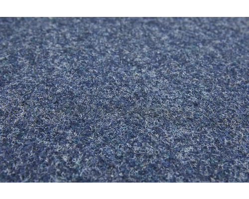 Nahaufnahme eines blauen Teppichbodens mit strukturierter Oberfläche