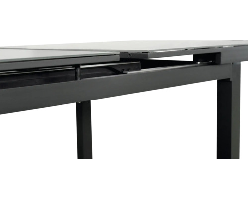 Detailansicht eines Ausziehtisches mit Metallgestell