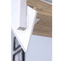 Vue détaillée d''une étagère murale en bois blanc fixée à un mur