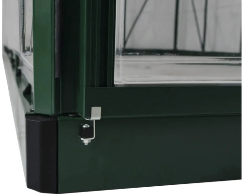 Vue détaillée d''une armature de serre en métal et en verre