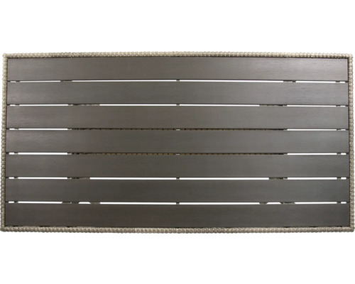 Tischplatte aus Holzlatten mit Rattanrahmen