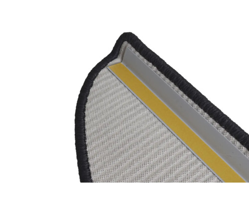 Detailansicht einer Fussmatte mit Klebestreifen und Umrandung