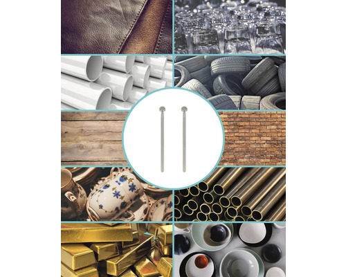 Collage de différents matériaux : cuir, verre, tuyaux en plastique, pneus, bois, briques, porcelaine, tuyaux métalliques, lingots d’or et vaisselle